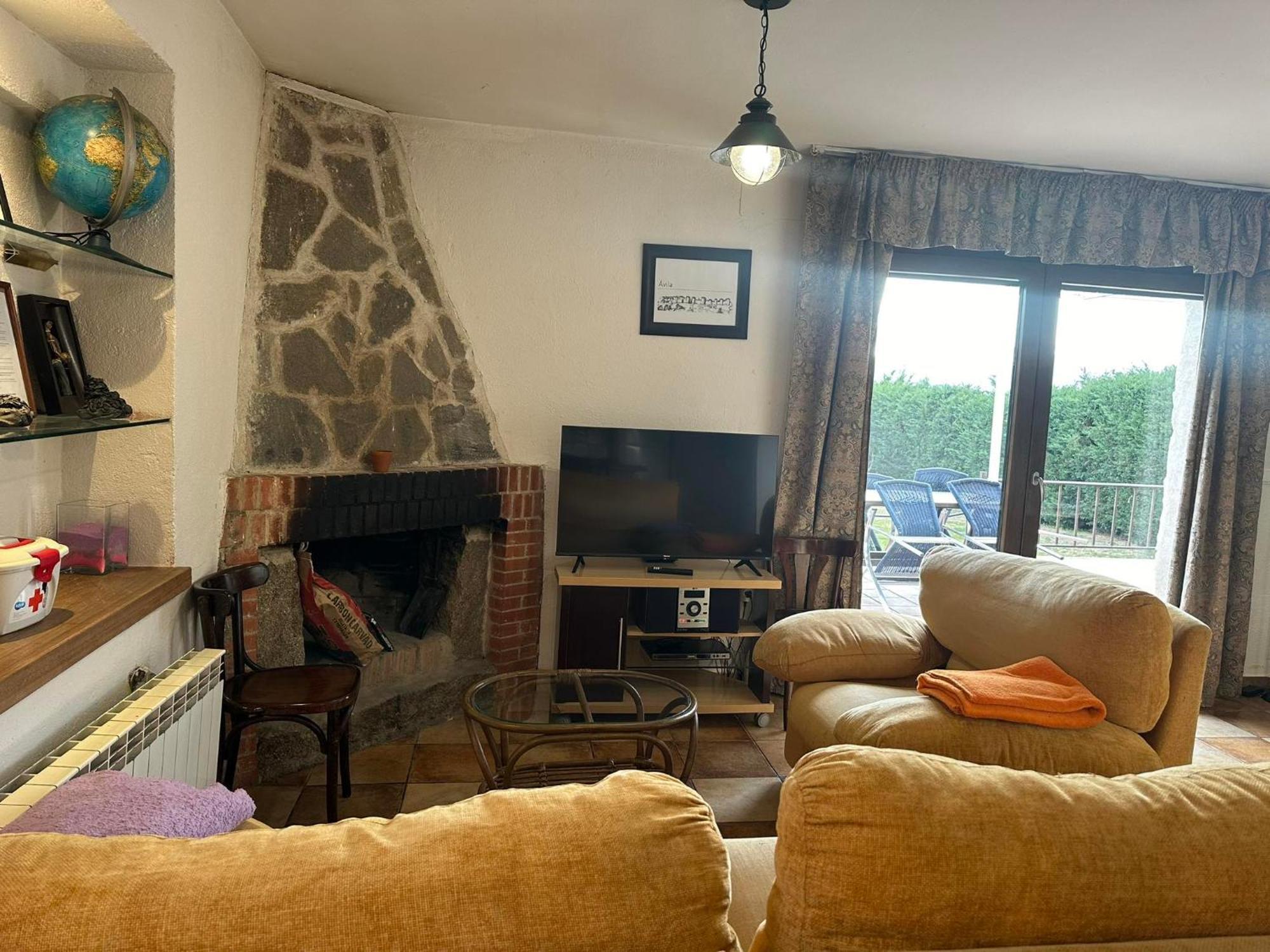 La Serrada Vivienda De Uso Turistico El Nidoゲストハウス エクステリア 写真