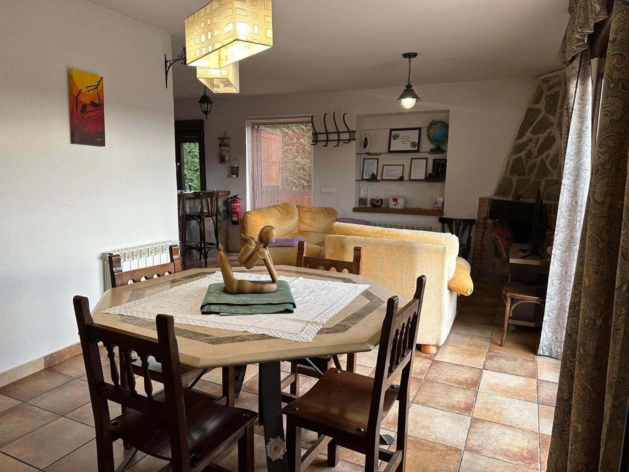 La Serrada Vivienda De Uso Turistico El Nidoゲストハウス エクステリア 写真